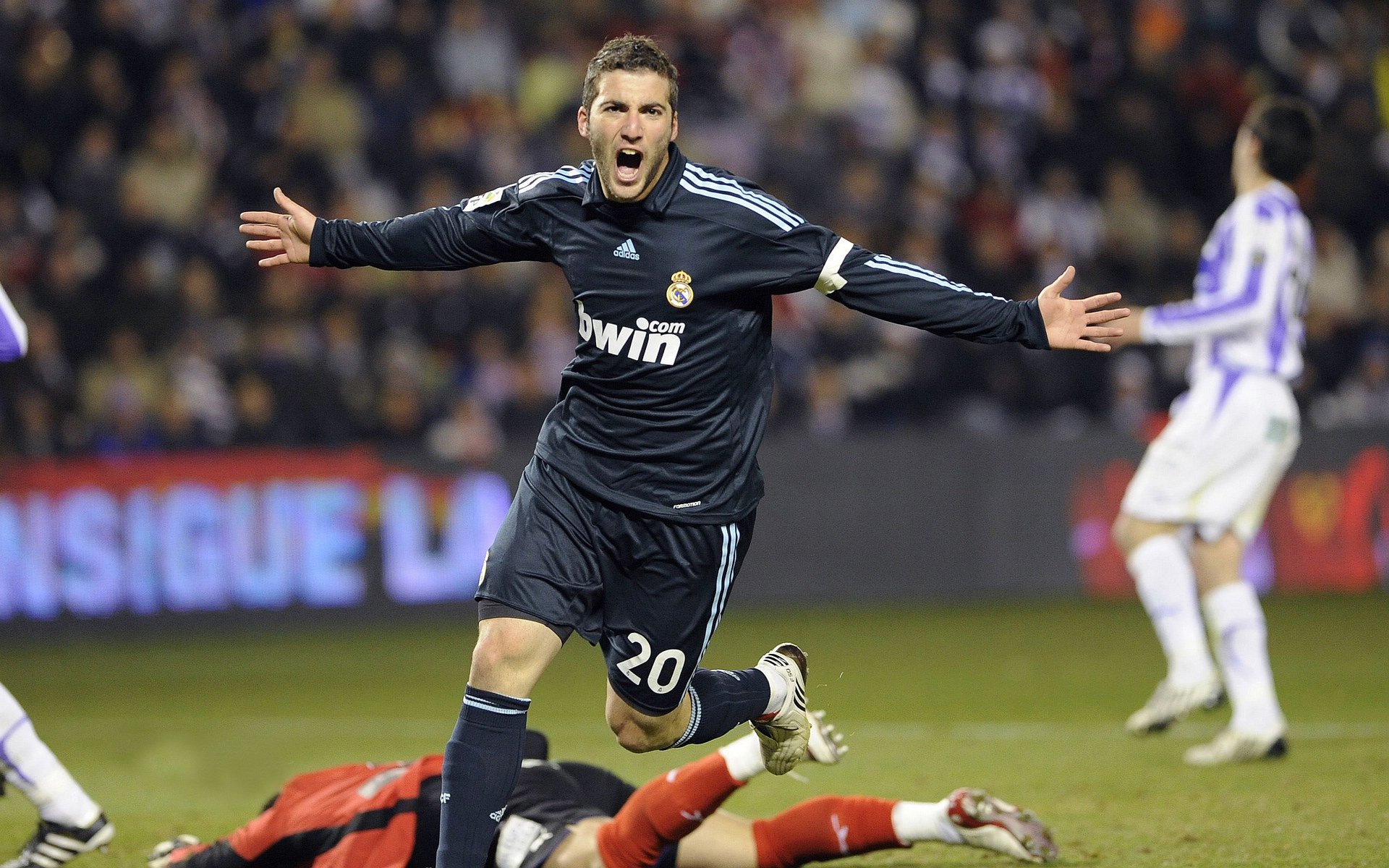 安哥拉绝杀喀麦隆,德布劳内在焦点战中证明自己的时代价值