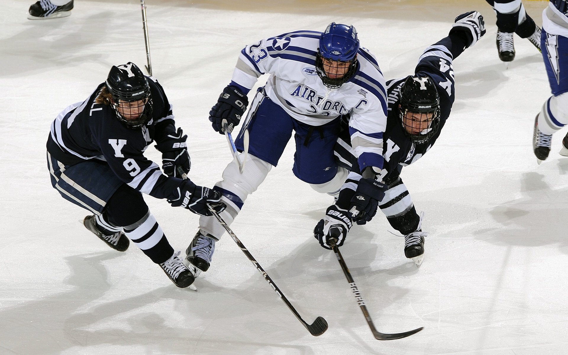 鏖战长江畔，胡金秋烈焰焚云—江苏力克青岛之战纪实
